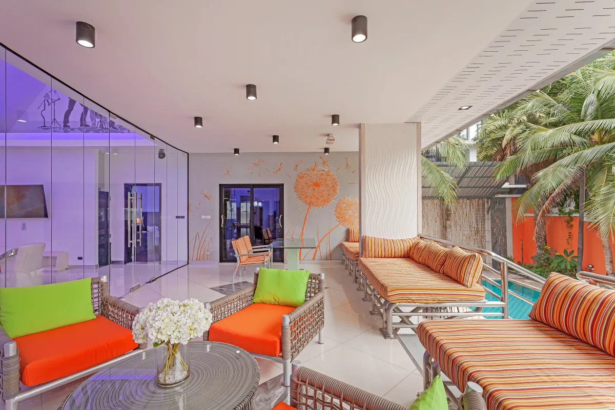 Royal Grand High Grove outdoor