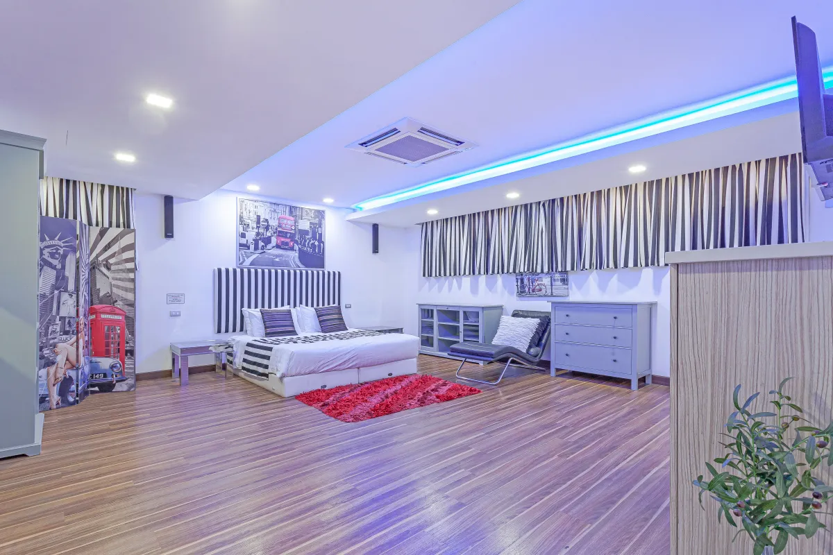 Royal Grand High Grove villa building
