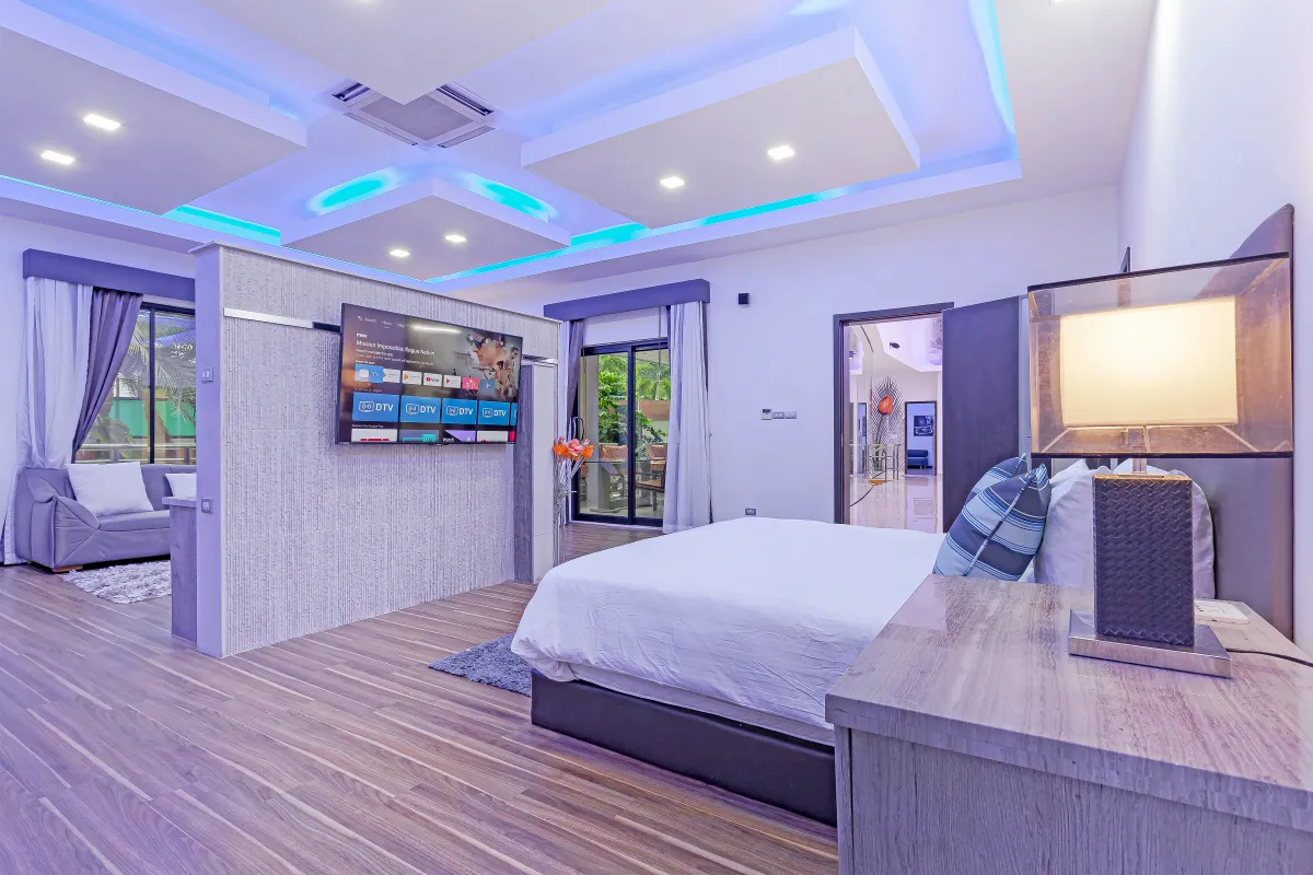 Royal Grand High Grove view